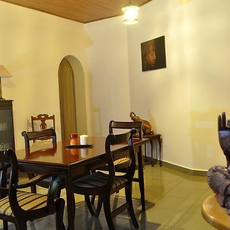 Ayubowan Guesthouse Negombo Kültér fotó